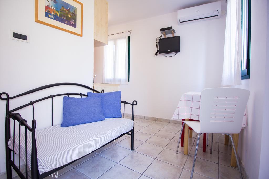 Apartments Petrinic Crnogaj Baska  Exterior photo